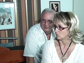 Observe the German amteur's greatest rearl german version - Submitting to public voyeurism & giving the greatest bj!
