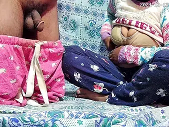 Nasty Indian Cougar and her son-in-law get ultra-kinky in red-hot retro sex session (XNXX 29754R)