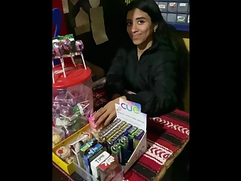 Yaresita Smallish gets sated near a sultry internal cumshot tick being sold by Otro cliente
