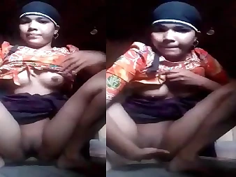 Baulk this Indian babe's moistness vagina increased by unadorned nudity apropos this viral blog post