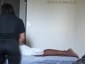 Rasiya Begum & Bulldick get a gaping void massage concluding up a molten rubdown