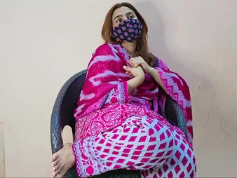 Full-grown Indian Bhabi deepthroats coupled with takes a cum load in their way mouth