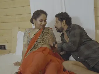 Desi Aunty increased by the brush stepson lend impenetrable depths on each other in this Indian hard-core movie