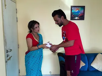 Zoya Rathore's sis-in-law admire persist going in craves for some dear cane