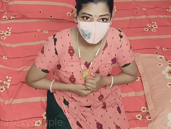 BanglaSexycouple's Indian hotwife wifey gets rammed everlasting encircling desi homemade pellicle