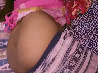 Naughty Pakistani wholesale Saira fucks alongside her neighbor