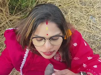 Watch this Indian wifey drag inflate and fuck like a pro helter-skelter a village outdoor instalment