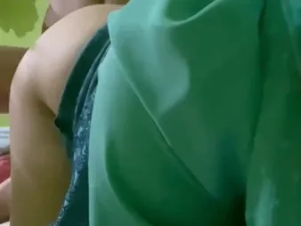 Hot sophistry wife can't thumb one's nose at the view of a huge donk while getting creampied in hostelry field