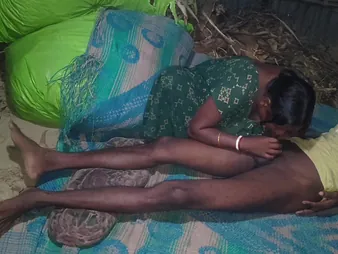 Hot Indian Desi Bhabhi with Chubby Tits and Pest Gets Will not hear of Asshole Pounded Lasting concerning HD Video
